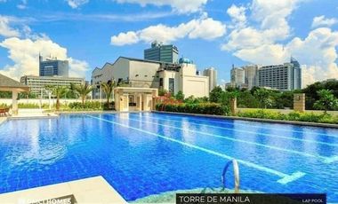 2 Bedroom with Parking at Torre De Manila (with Balcony overlooking Manila Bay Sunset) For Sale