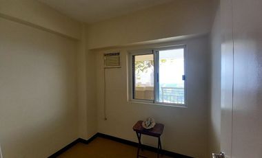 2 Bedroom with Parking at Torre De Manila (with Balcony overlooking Manila Bay Sunset) For Sale