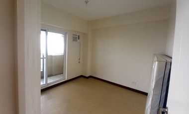 2 Bedroom with Parking at Torre De Manila (with Balcony overlooking Manila Bay Sunset) For Sale