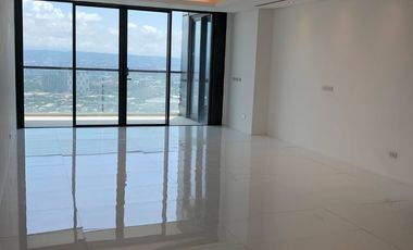 FOR RENT: FULLY FINISHED 3 Bedroom Unit Plus Den for Rent in Avantgarde Residences, Ortigas CBG, Pasig City