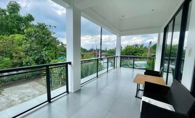 FOR SALE MODERN ELEGANT RETIREMENT HOME WITH SPACEOUS BACKYARD NEAR THE VALLEYS AND WITH ACCESS TO NEW CLARK CITY