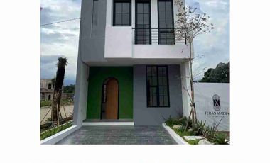 RUMAH DEKAT KOTA WISATA CIBUBUR DI CILEUNGSI BOGOR