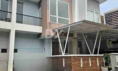 Disewakan Rumah Modern 3KT di Cluster Graha Bintaro dekat pasar segar