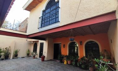 Amplia, comoda y seminueva casa en Tala a 3 cuadras del centro