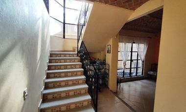 Amplia, comoda y seminueva casa en Tala a 3 cuadras del centro