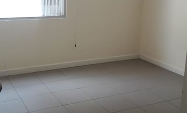 DEPARTAMENTO EN ARRIENDO EN CUMBAYA CON TERRAZA PRIVADA Y 2 PARQUEOS