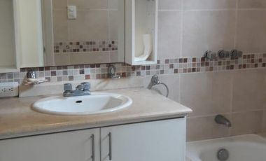 DEPARTAMENTO EN ARRIENDO EN CUMBAYA CON TERRAZA PRIVADA Y 2 PARQUEOS