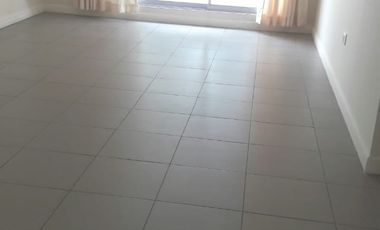 DEPARTAMENTO EN ARRIENDO EN CUMBAYA CON TERRAZA PRIVADA Y 2 PARQUEOS