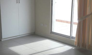 DEPARTAMENTO EN ARRIENDO EN CUMBAYA CON TERRAZA PRIVADA Y 2 PARQUEOS