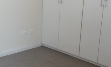 DEPARTAMENTO EN ARRIENDO EN CUMBAYA CON TERRAZA PRIVADA Y 2 PARQUEOS