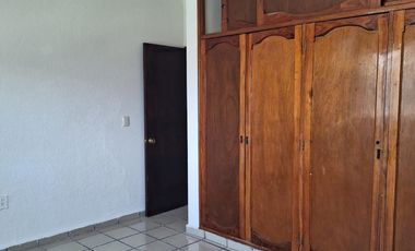 Casa en renta excelente ubicacion !