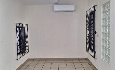 Casa en renta excelente ubicacion !