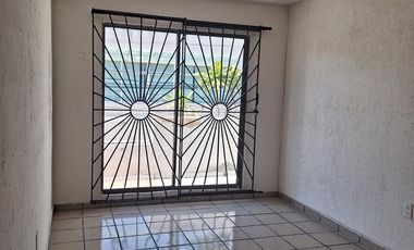 Casa en renta excelente ubicacion !