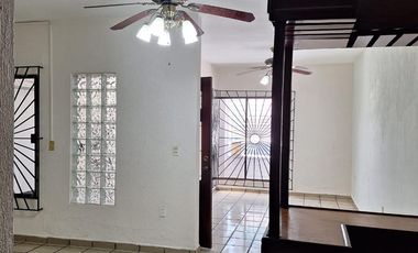 Casa en renta excelente ubicacion !