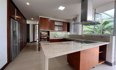 Arriendo de casa en Loma del Escobero, Envigado