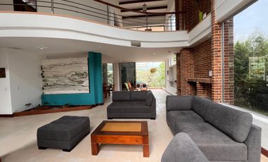Arriendo de casa en Loma del Escobero, Envigado