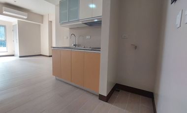 Work + Live in Style! Studio Unit at The Ellis Makati | 34.5 sqm | RFO | Rent-to-Own