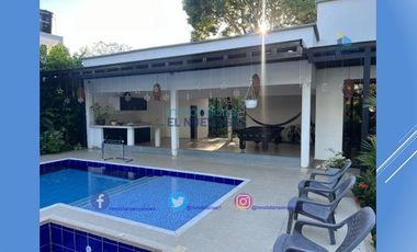 GRAN CASA CAMPESTRE VIA PUERTO LOPEZ