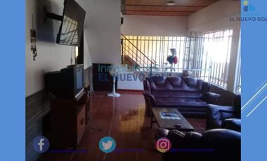 GANGA!!!!! GANGA!!!!!! DE AMPLIA Y CONFORTABLE CASA CAMPESTRE A POCOS MINUTOS DE VILLAVICENCIO
