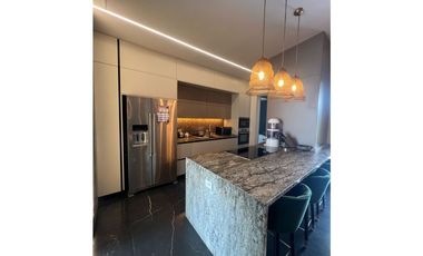 ¡CASA CAMPESTRE DE LUJO EN VENTA EN EL CAIMO, QUINDÍO – AMPLITUD Y CONFORT EN UN SOLO LUGAR!