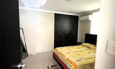ALQUILER DE SUITE AMOBLADA CON 2 PARQUEOS EN KENNEDY NORTE