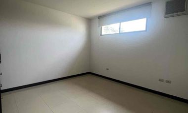 ESTANCIAS DEL RÍO-SAMBORONDÓN KM10, Alquilo  amplio departamento 3 dormitorios $1100
