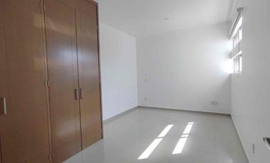 CASA EN VENTA EN VALLE IMPERIAL