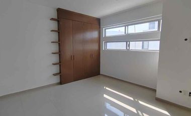 CASA EN VENTA EN VALLE IMPERIAL