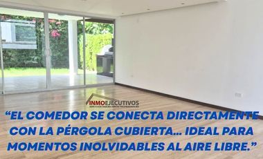 Moderna casa de venta en Cumbayá, sector la Viña.