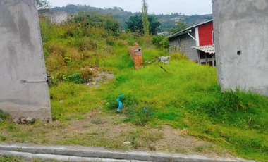 VENTA TERRENO TUMBACO