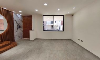 VENTA DE CASA NUEVA en SANTA BARBARA RESIDENCIAL