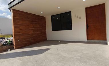 VENTA DE CASA NUEVA en SANTA BARBARA RESIDENCIAL