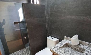 VENTA DE CASA NUEVA en SANTA BARBARA RESIDENCIAL