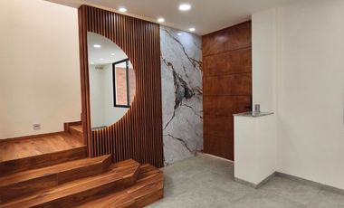 VENTA DE CASA NUEVA en SANTA BARBARA RESIDENCIAL