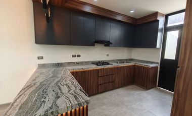 VENTA DE CASA NUEVA en SANTA BARBARA RESIDENCIAL