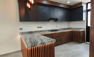 VENTA DE CASA NUEVA en SANTA BARBARA RESIDENCIAL