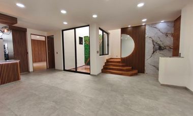 VENTA DE CASA NUEVA en SANTA BARBARA RESIDENCIAL