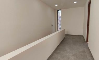 VENTA DE CASA NUEVA en SANTA BARBARA RESIDENCIAL