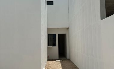 CASA EN ARISTA RESIDENCIAL DZITYÁ