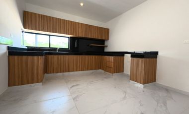 CASA EN PALMARIA RESIDENCIAL DZITYÁ