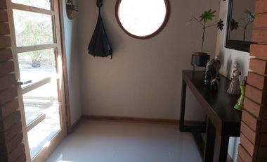 GRAN OPORTUNIDAD PARCELA EN PRIMERA LÍNEA CON DOS CASAS GRANDES