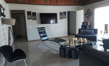 GRAN OPORTUNIDAD PARCELA EN PRIMERA LÍNEA CON DOS CASAS GRANDES