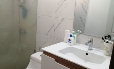 GRAN OPORTUNIDAD PARCELA EN PRIMERA LÍNEA CON DOS CASAS GRANDES