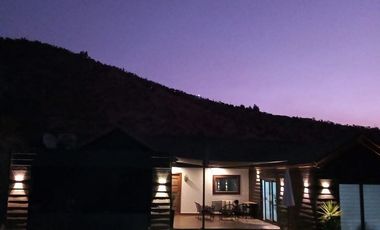 GRAN OPORTUNIDAD PARCELA EN PRIMERA LÍNEA CON DOS CASAS GRANDES