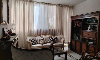 Casa en renta semiamueblada