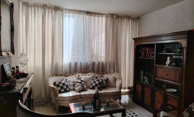 Casa en renta semiamueblada