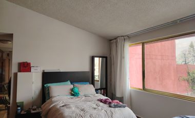 Casa en renta semiamueblada