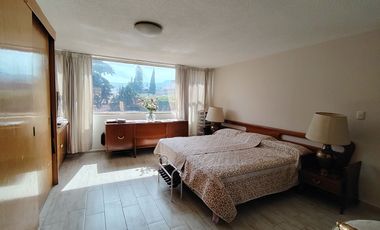 Casa en renta semiamueblada