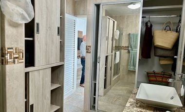 HERMOSO DEPARTAMENTO EN VENTA FRENTE AL MAR EN SALINAS