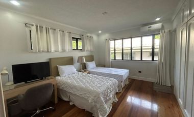 Move-In with pool Fully Furnished House for Rent in Ayala Alabang